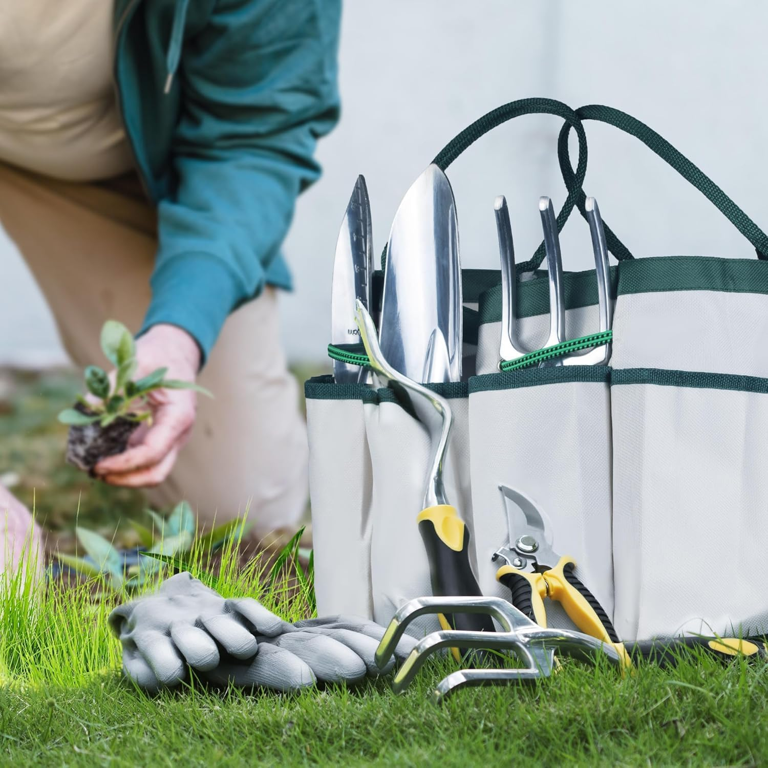 69ee2a02b4afff8be20665ff0f2d9be9af14edb9eb1f02d6e0155.jpg Garden Tools, 8 Piece Heavy Duty Gardening Tools Set with Non-Slip Rubber Grip, Stainless Steel Garden Tool, Gifts for Kids, Women, Husbands, and Parents